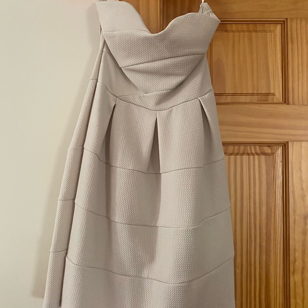 Elegant Cream Strapless Dress